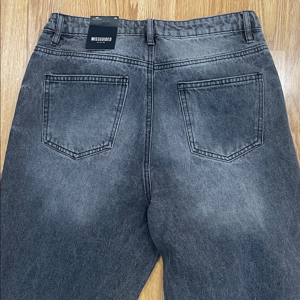 Misguided Charcoal Riot High Rise Jeans - Picture 3 of 4